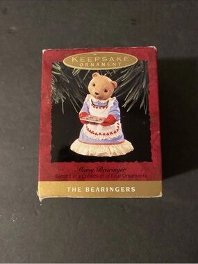 Hallmark The Bearingers Mama Bearinger 2nd in Series Christmas Ornament - 1993